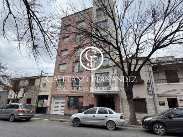 DEPARTAMENTO EN VENTA! JURAMENTO 420