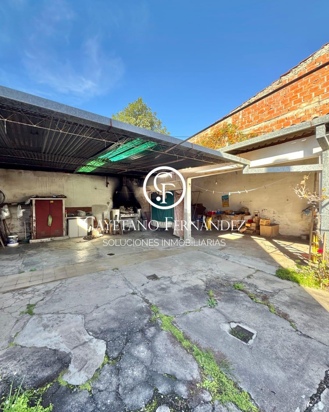 CASA EN VENTA! URQUIZA AL 1.300
