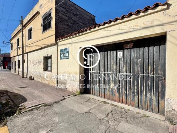 CASA EN VENTA! URQUIZA AL 1.300