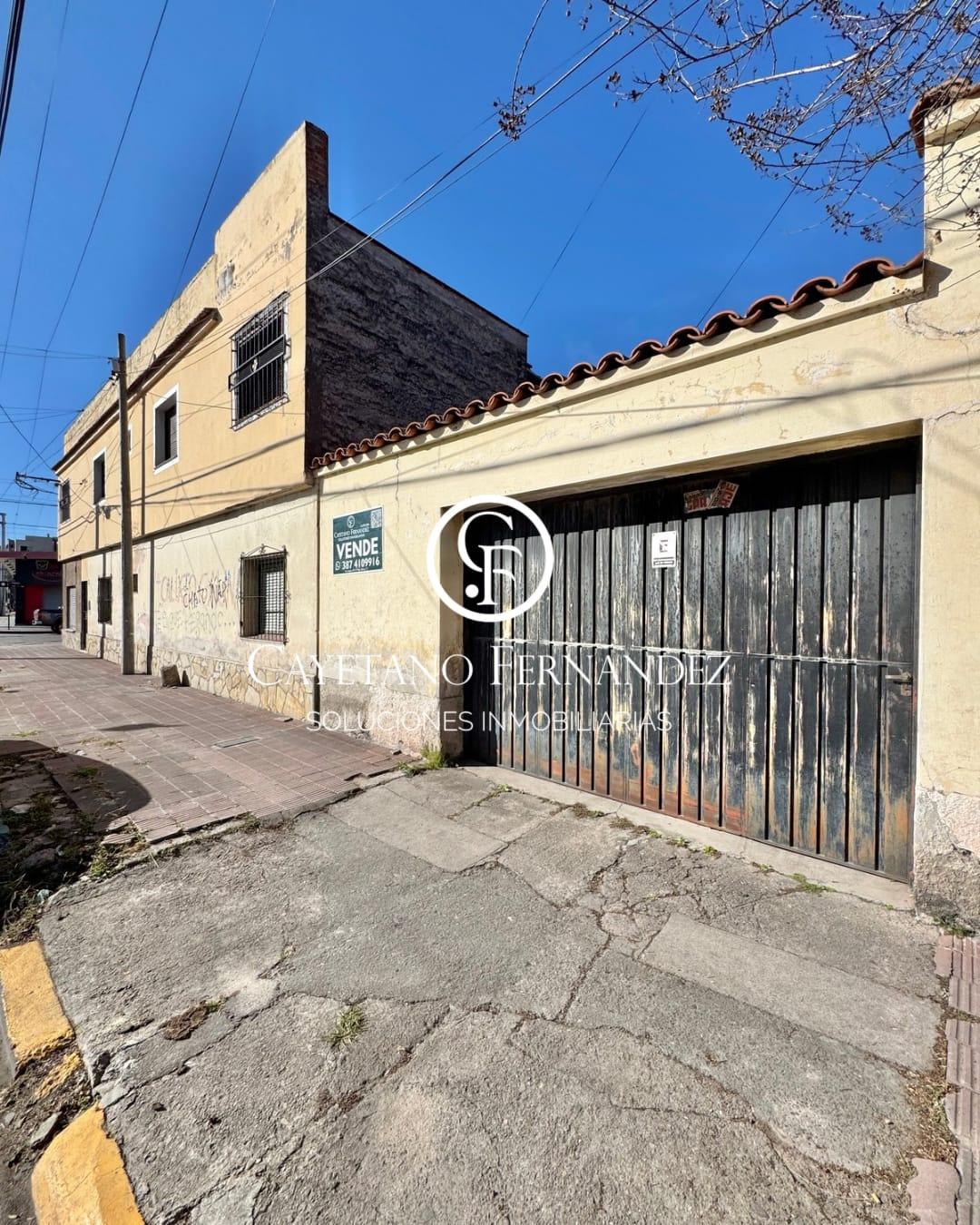 CASA EN VENTA! URQUIZA AL 1.300