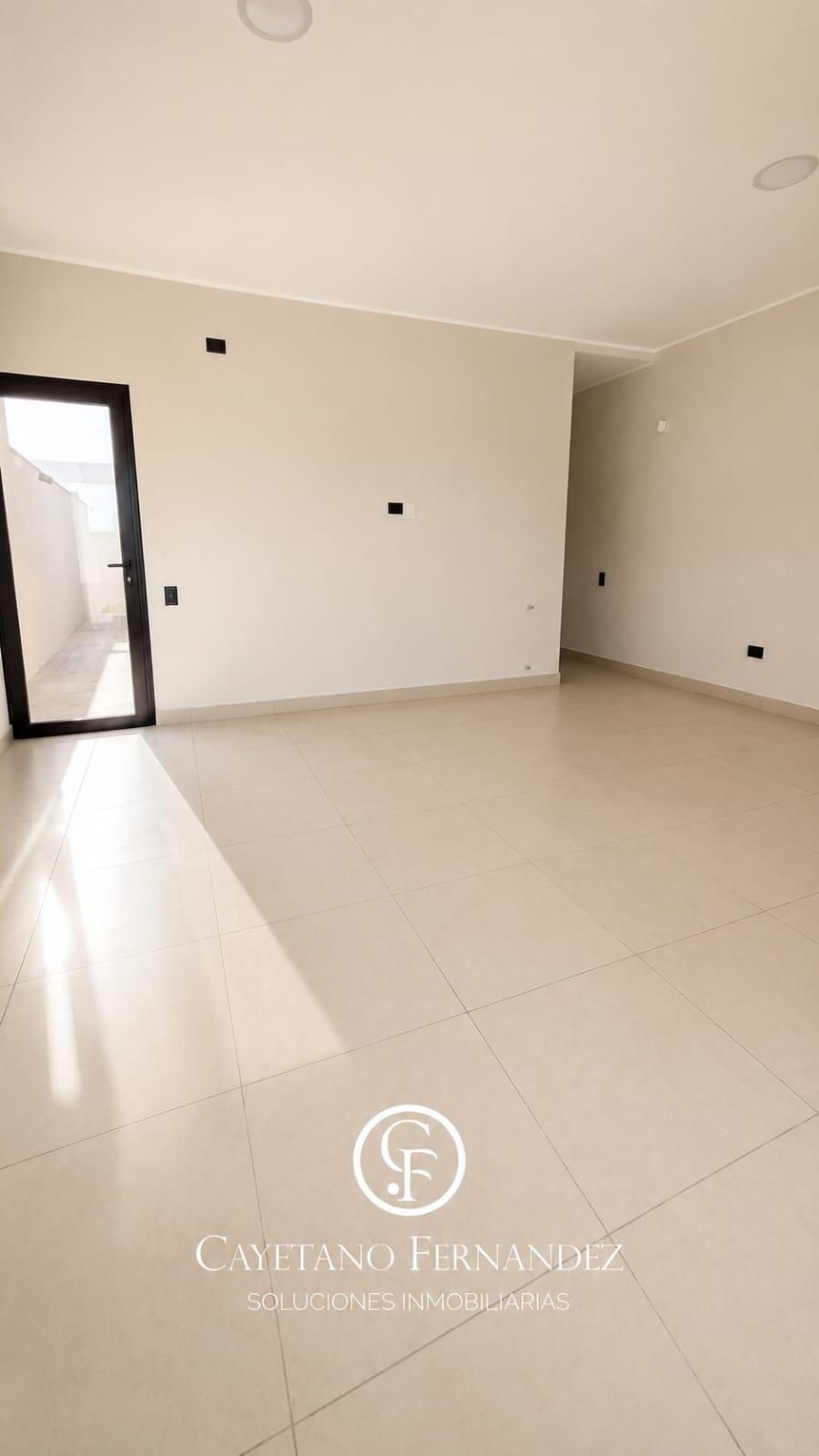 CASA EN ALQUILER! VIA AURELIA