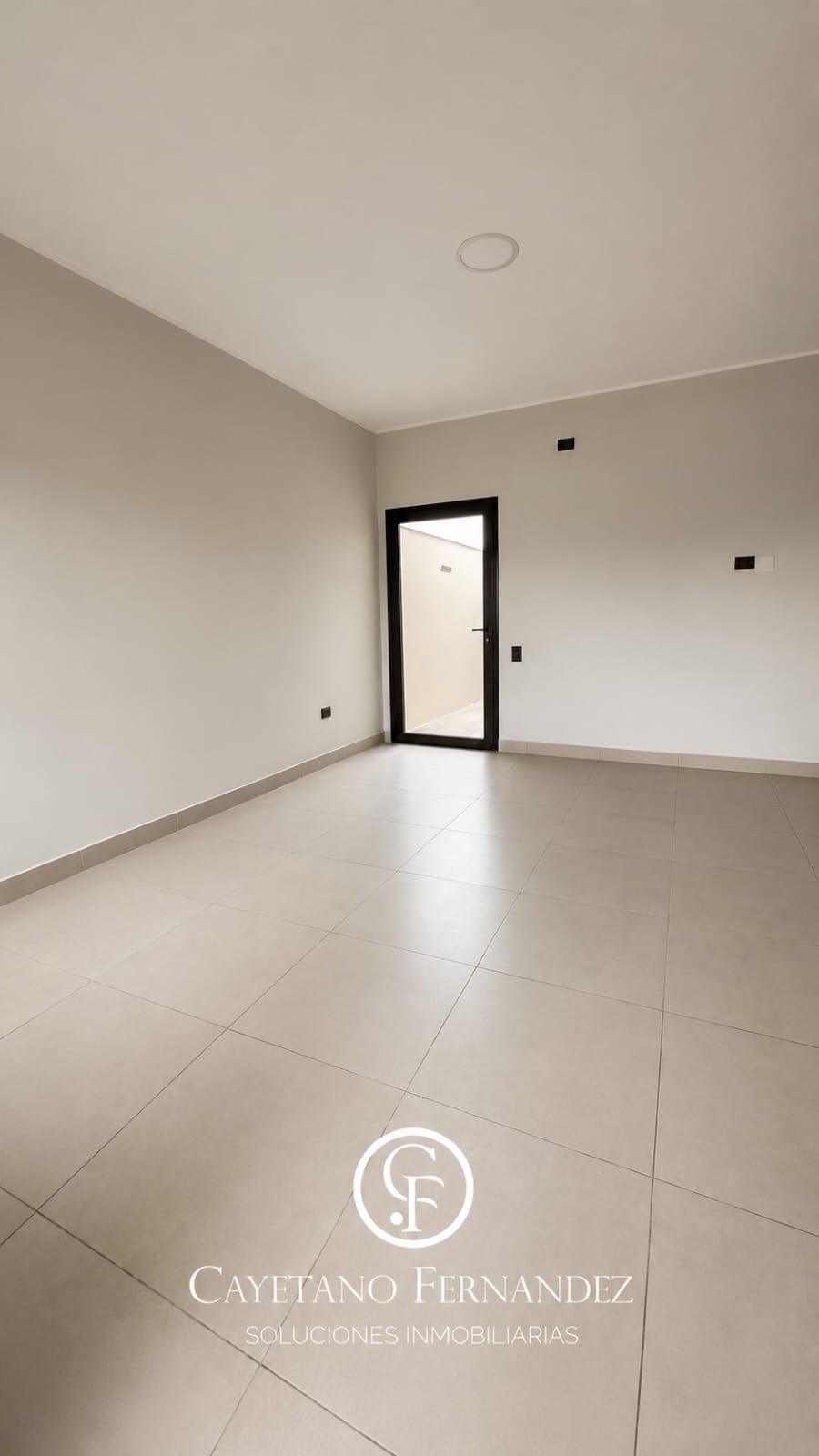 CASA EN ALQUILER! VIA AURELIA