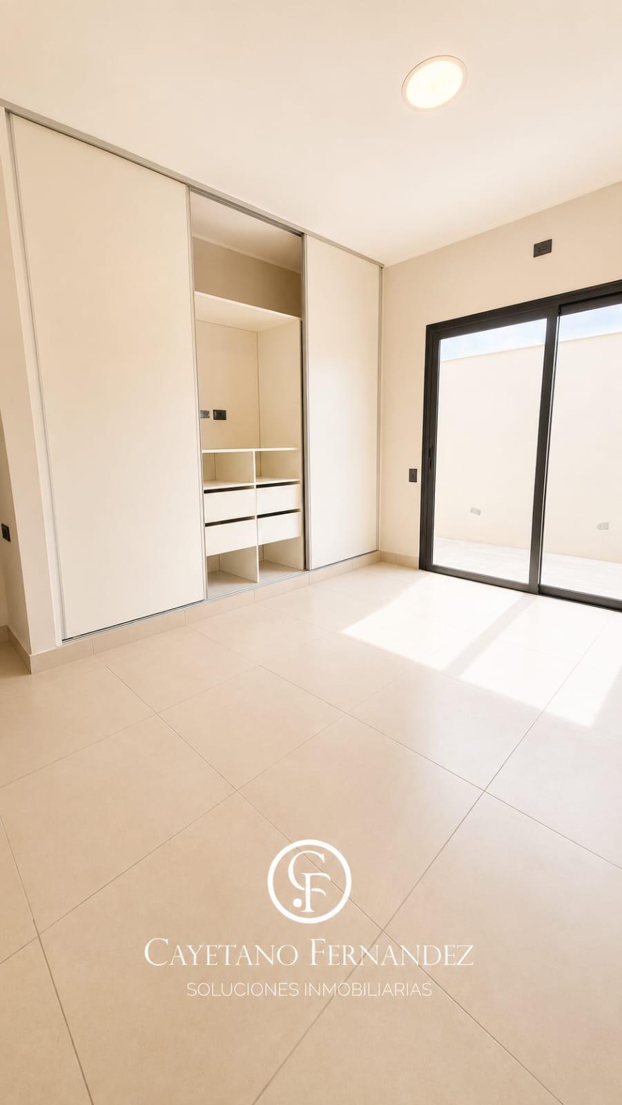 CASA EN ALQUILER! VIA AURELIA