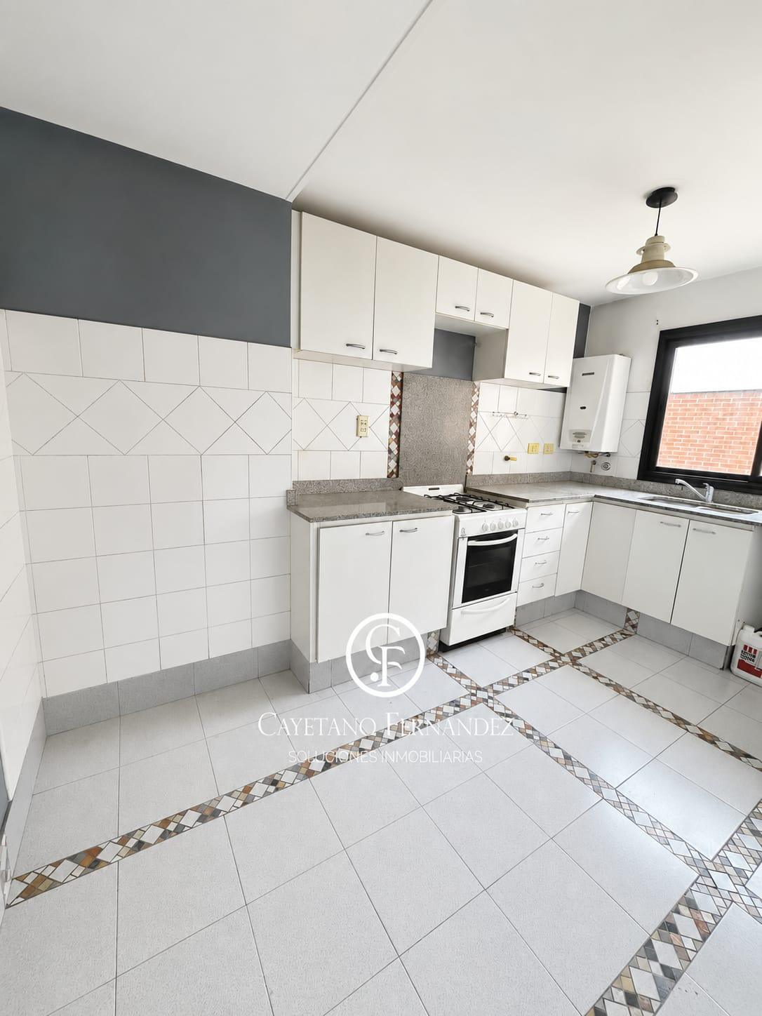 DEPARTAMENTO EN ALQUILER! LERMA AL 900