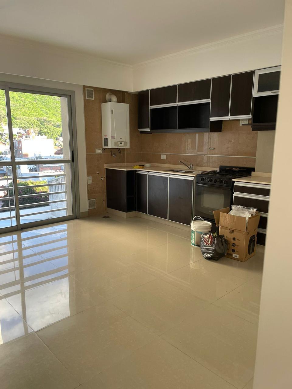 DEPARTAMENTO EN ALQUILER! VICENTE LOPEZ 947