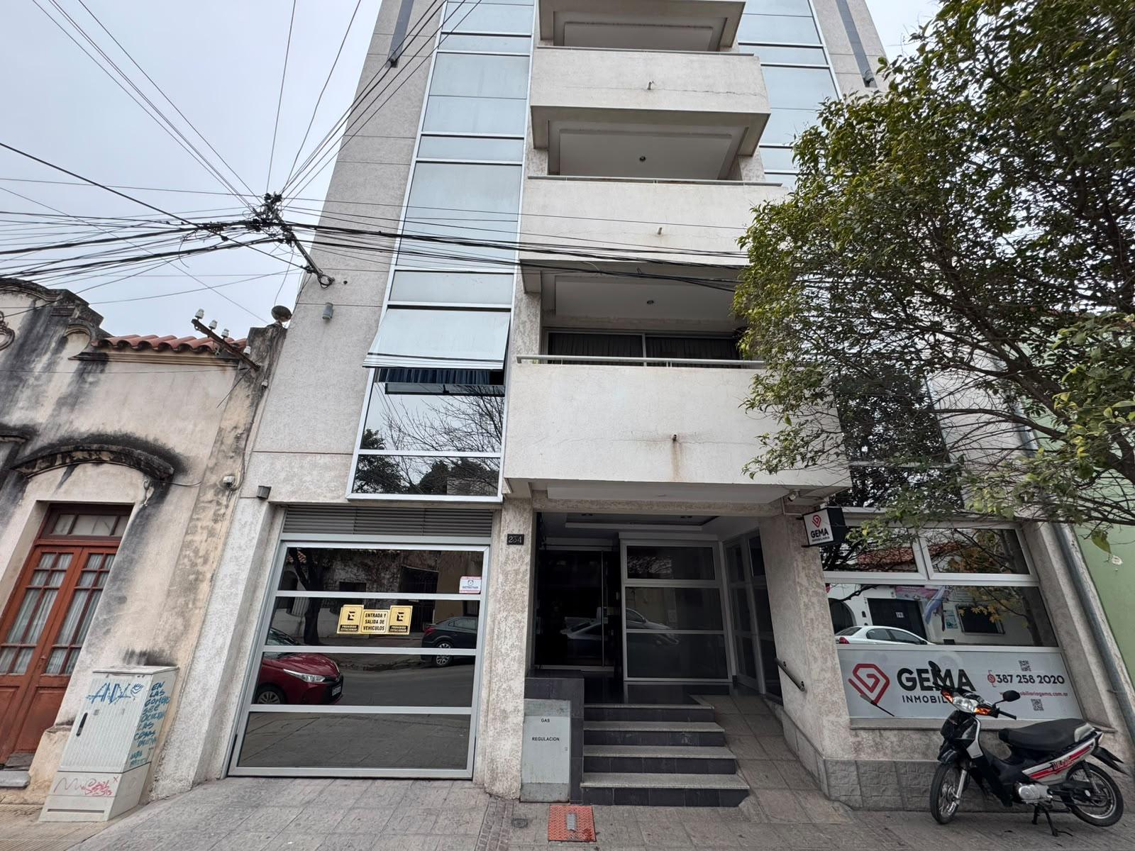 DEPARTAMENTO EN ALQUILER! RIVADAVIA 234
