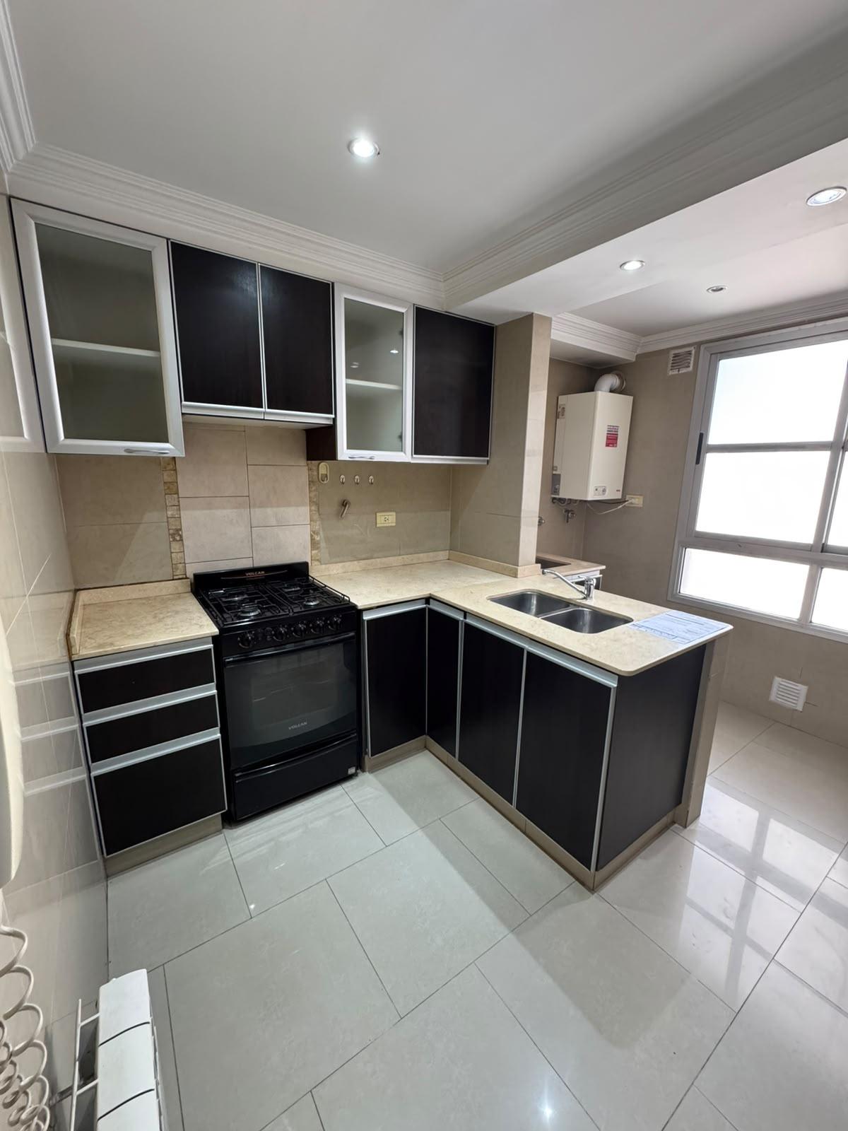 DEPARTAMENTO EN ALQUILER! RIVADAVIA 234