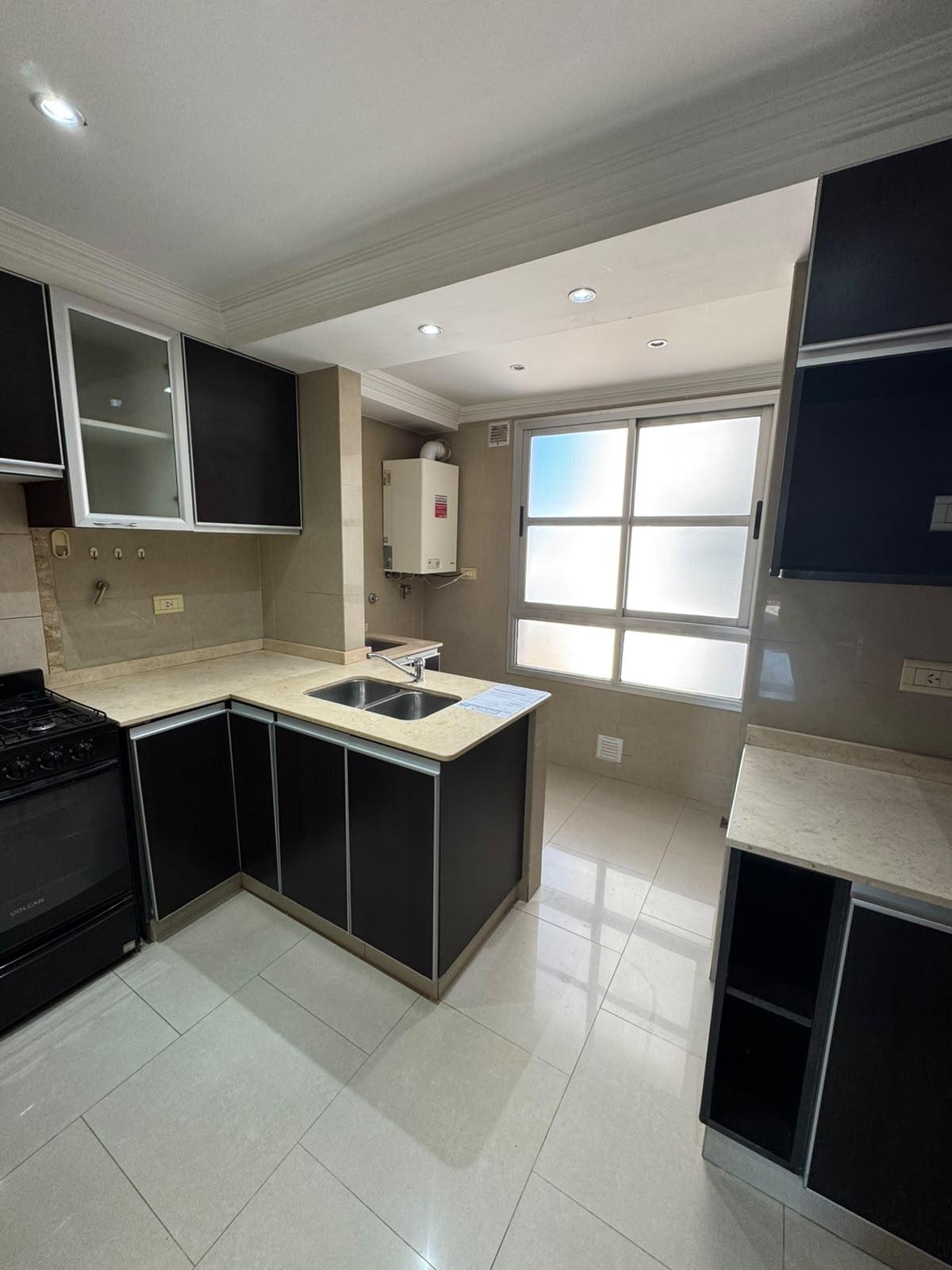DEPARTAMENTO EN ALQUILER! RIVADAVIA 234