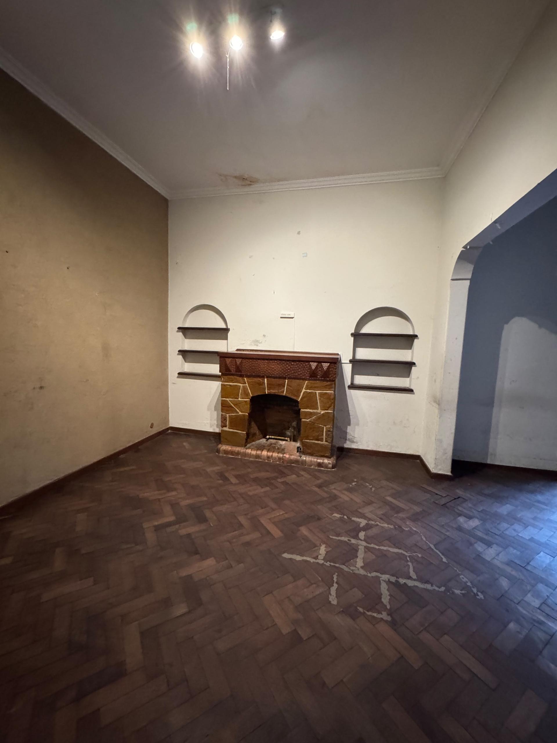 CASA EN ALQUILER!!! Rivadavia al 200