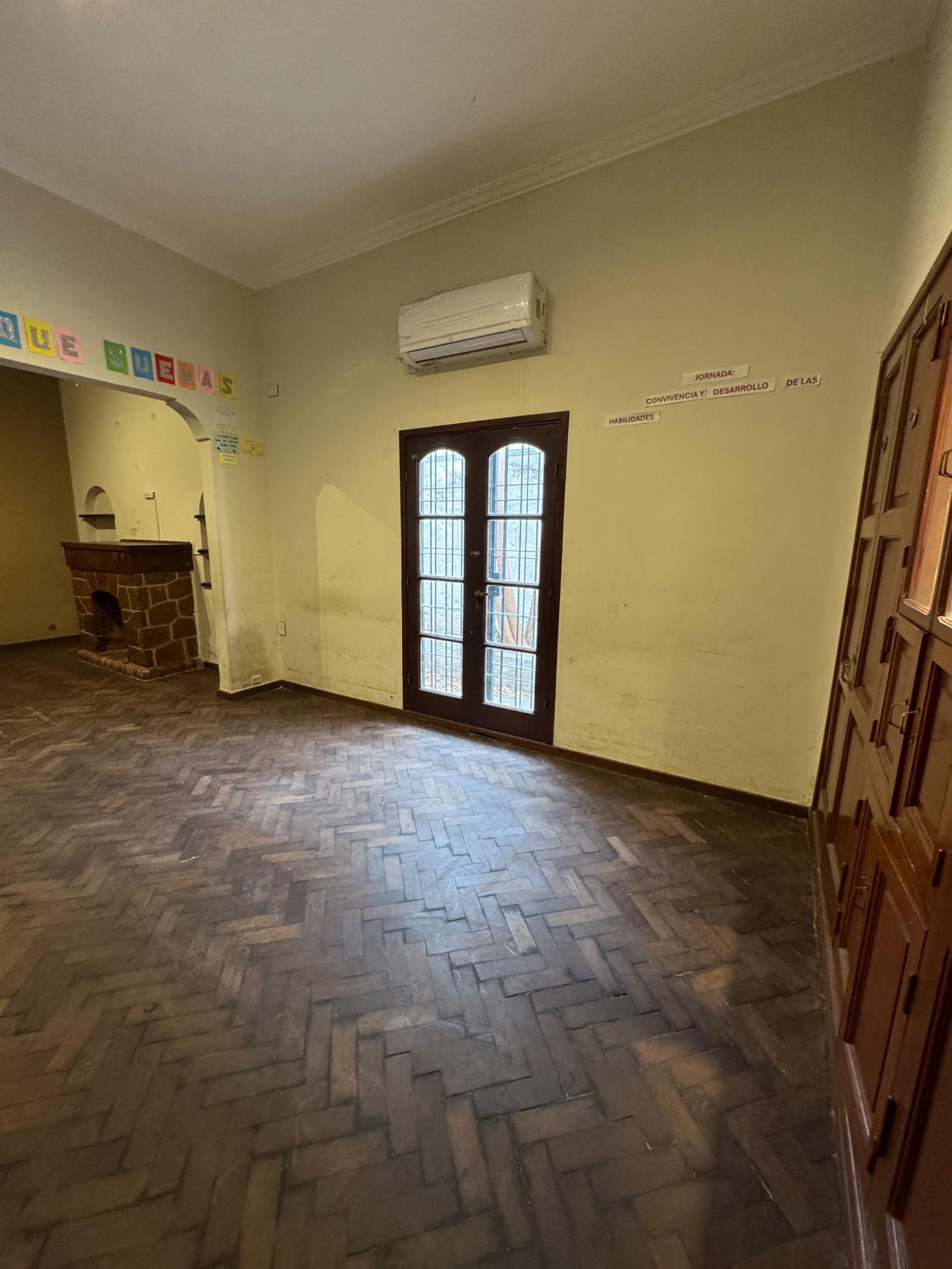 CASA EN ALQUILER!!! Rivadavia al 200