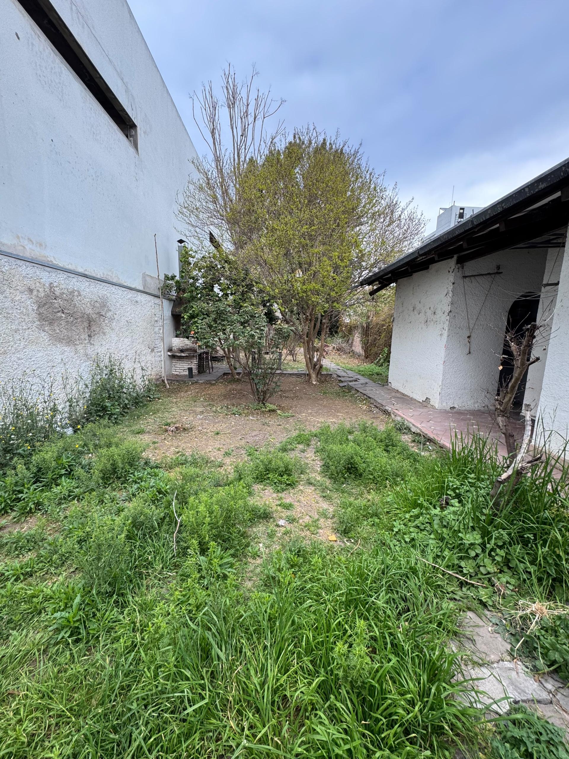 CASA EN ALQUILER!!! Rivadavia al 200