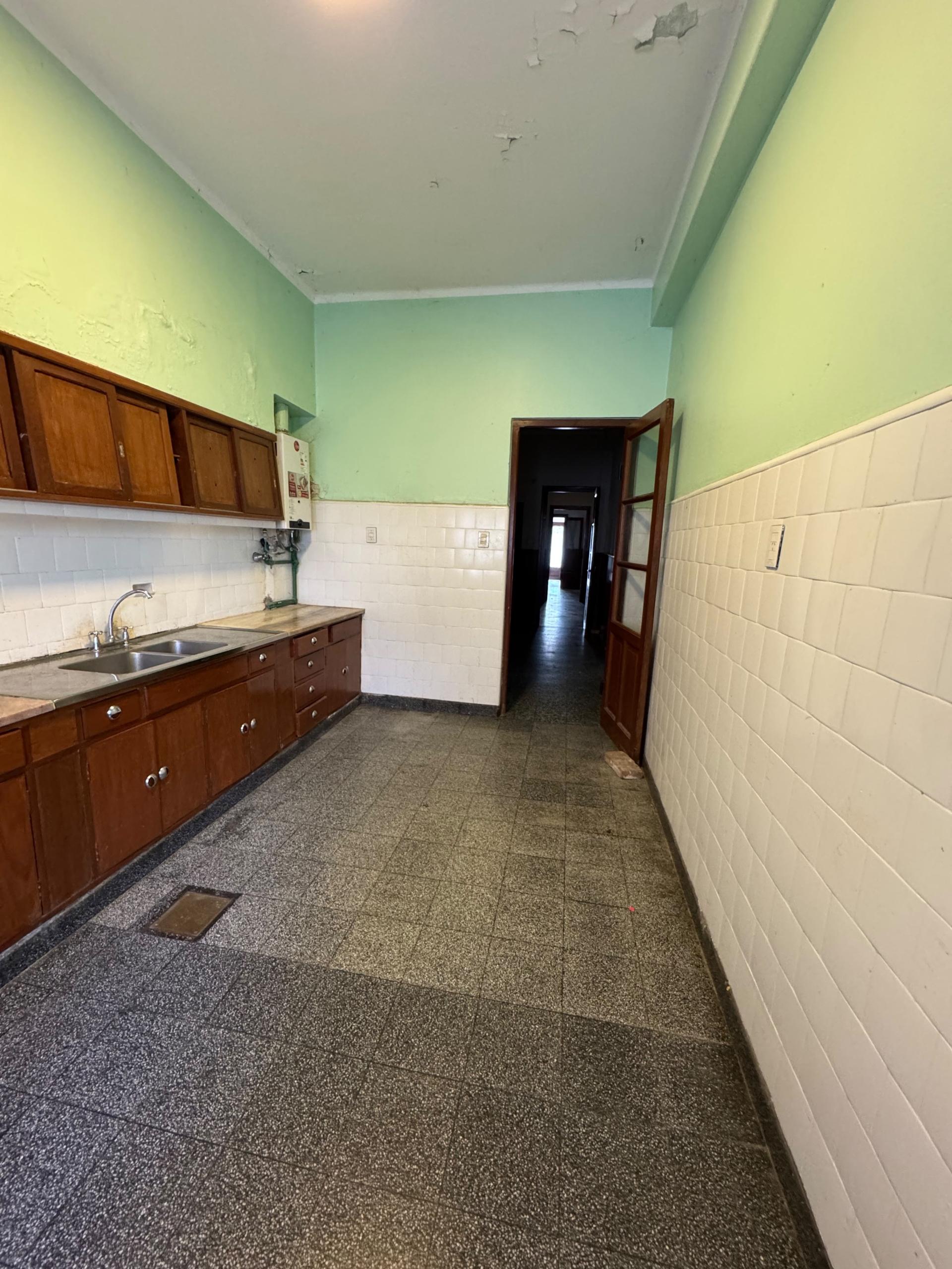 CASA EN ALQUILER!!! Rivadavia al 200