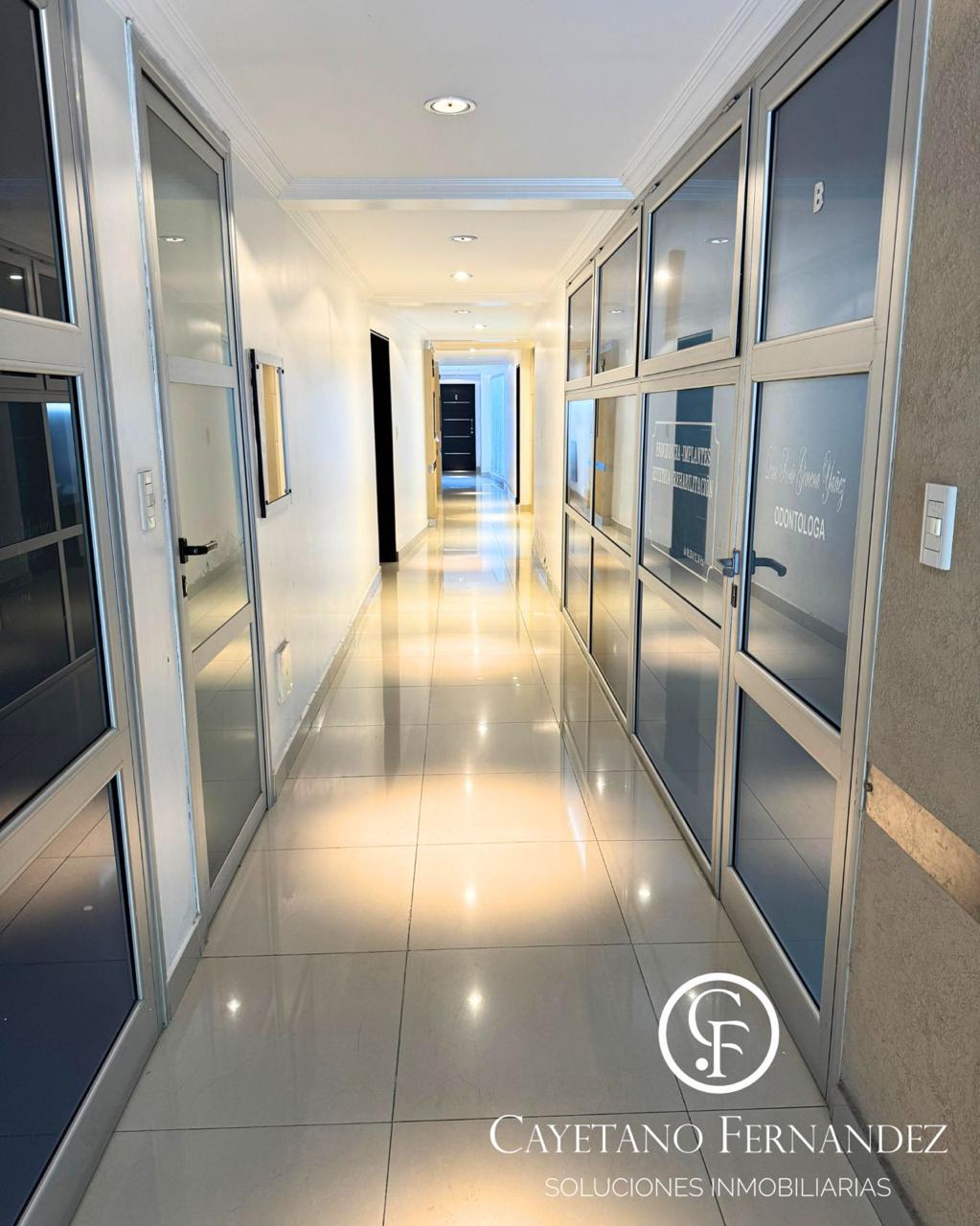 DEPARTAMENTO EN ALQUILER!! RIVADAVIA AL 200